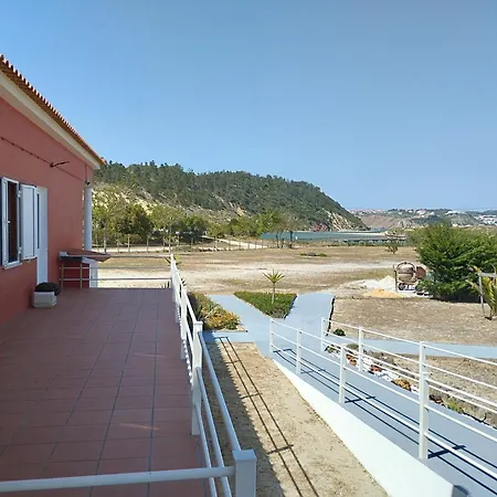 Casa Da Duna - Salir Do Porto בית הארחה 3*
